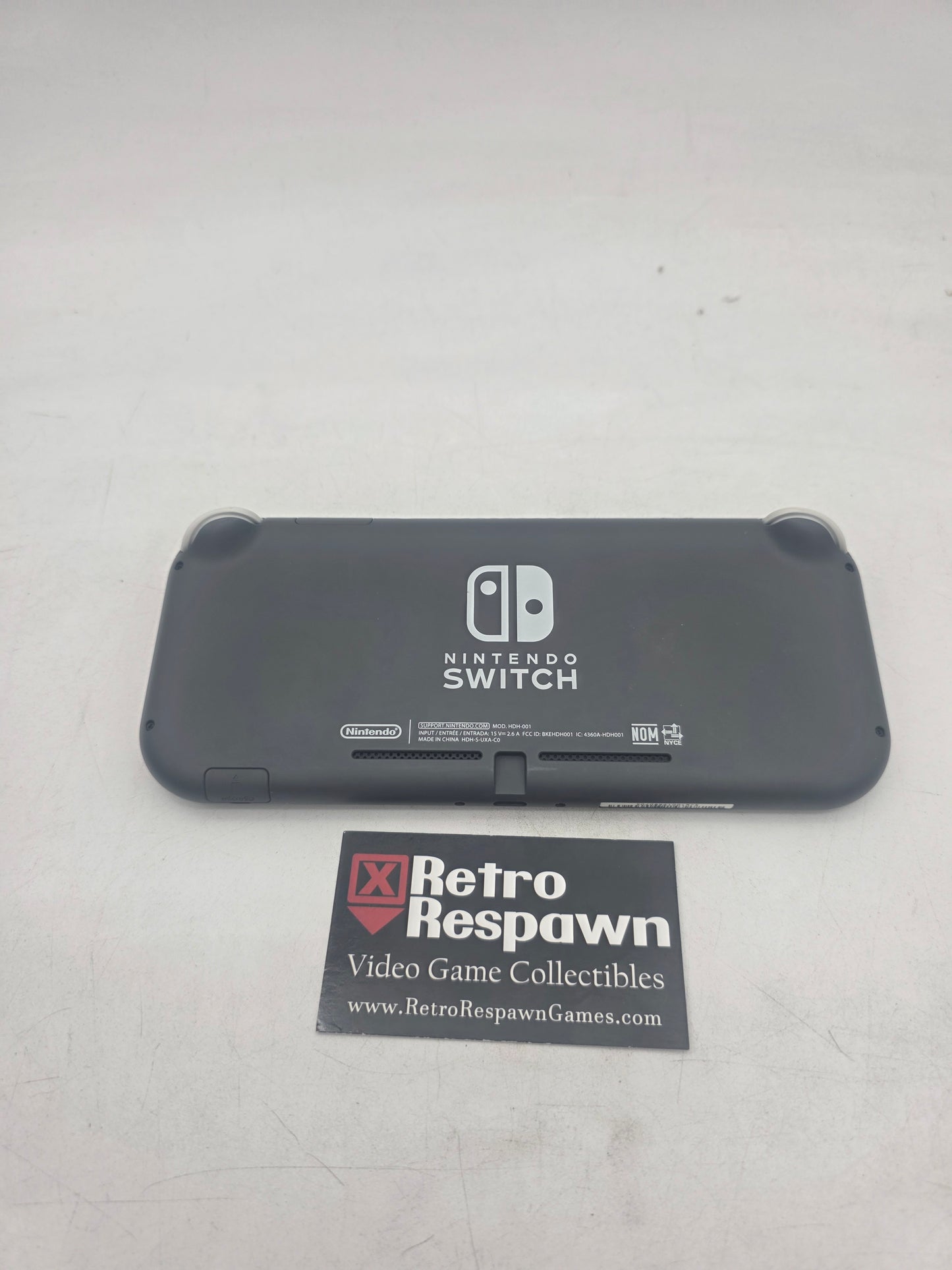 Nintendo Switch Lite [Gray] - Nintendo Switch (Console + Charger)