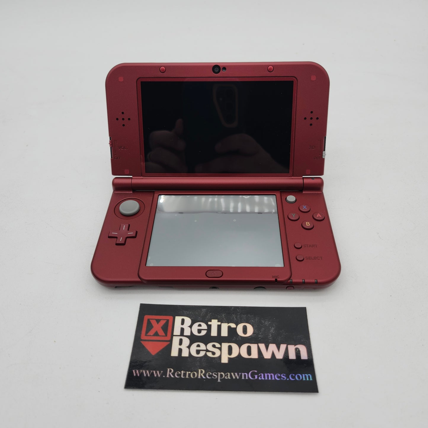 New Nintendo 3DS XL Red - Nintendo 3DS (Console + Charger)