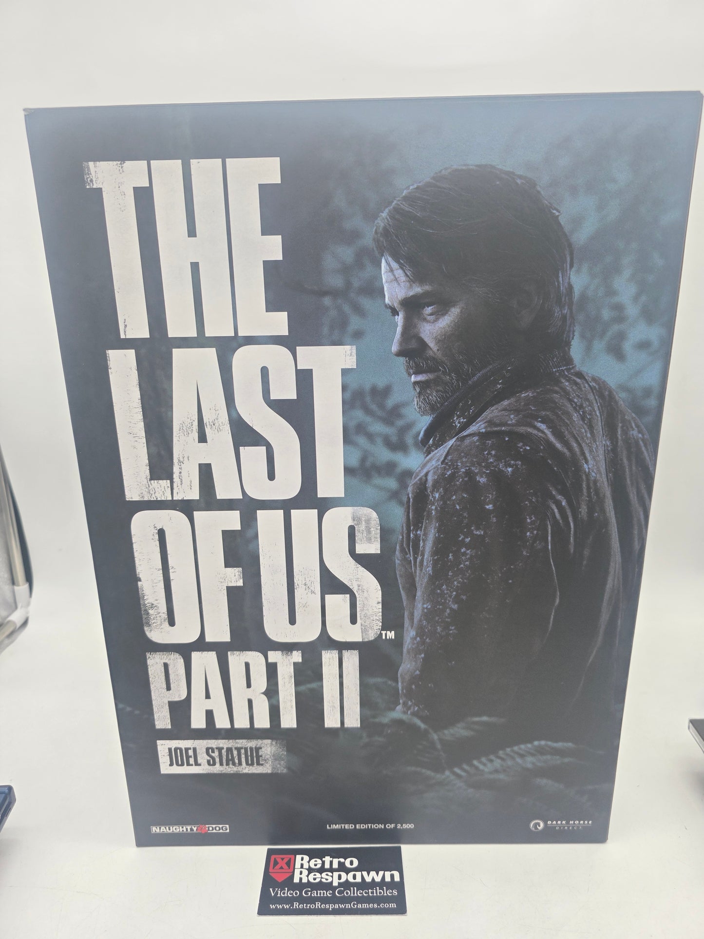 Joel Statue The Last of Us [Dark Horse] - Figure/Statue (Sealed)