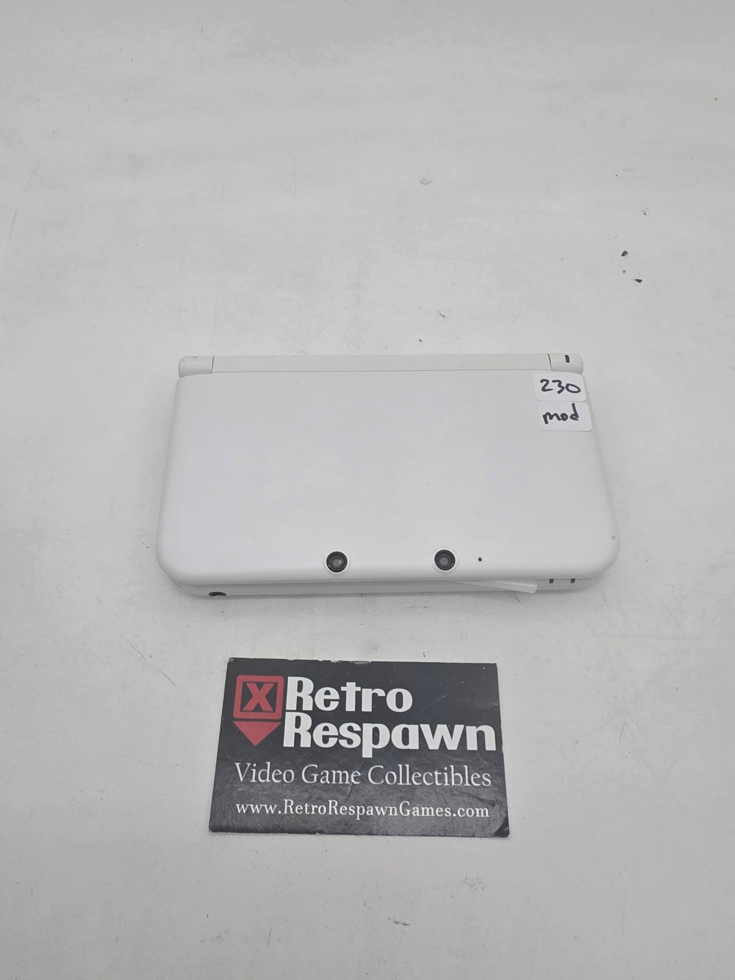 Modded New Nintendo 3DS LL Pearl White - JP Nintendo 3DS (Console + Charger)