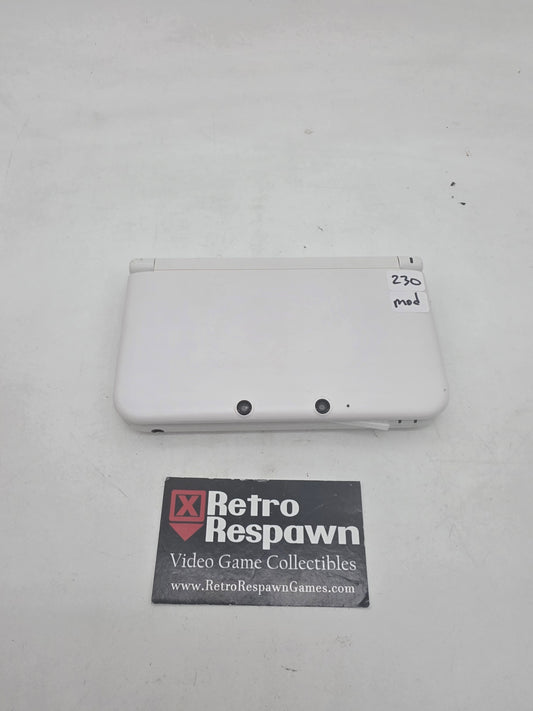 Modded New Nintendo 3DS LL Pearl White - JP Nintendo 3DS (Console + Charger)