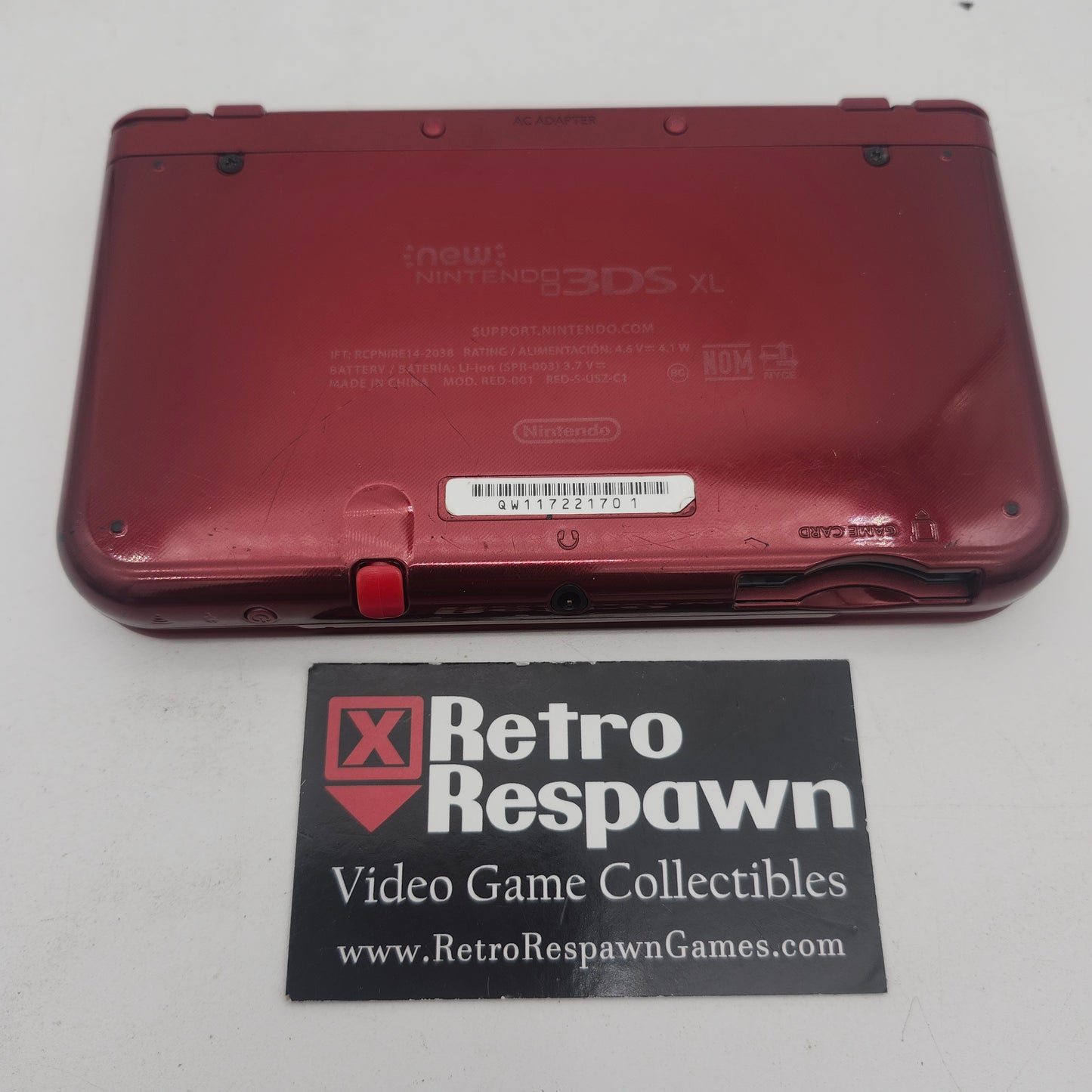 New Nintendo 3DS XL Red - Nintendo 3DS (Console + Charger)