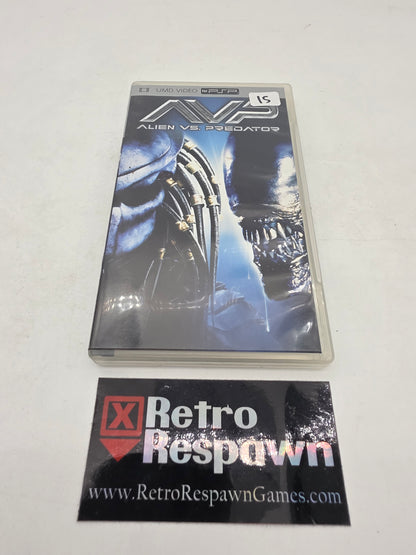 AVP Alien vs Predator [UMD] - PSP (Complete)