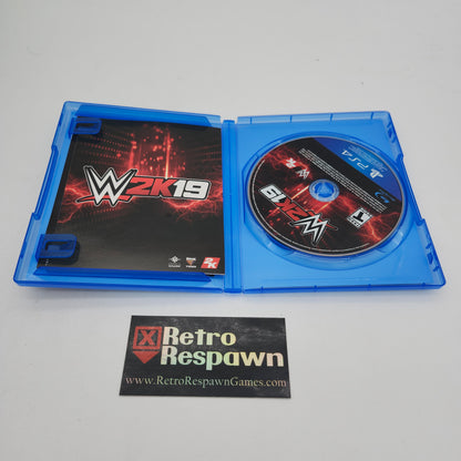 WWE 2K19 [Deluxe Edition] - Playstation 4 (Complete)