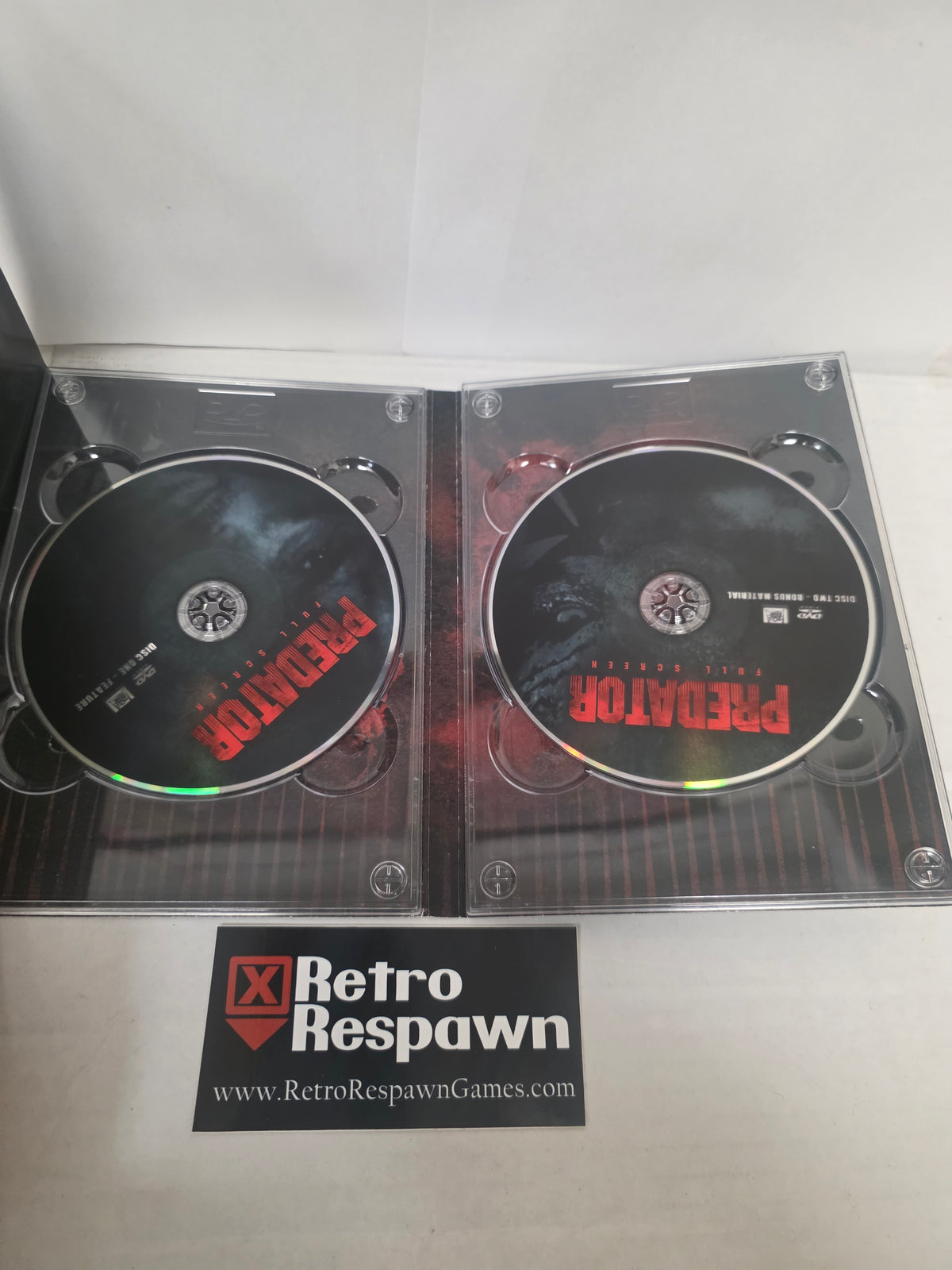 Predator [2 Disc Set] - TV-Show/Movie (Complete)