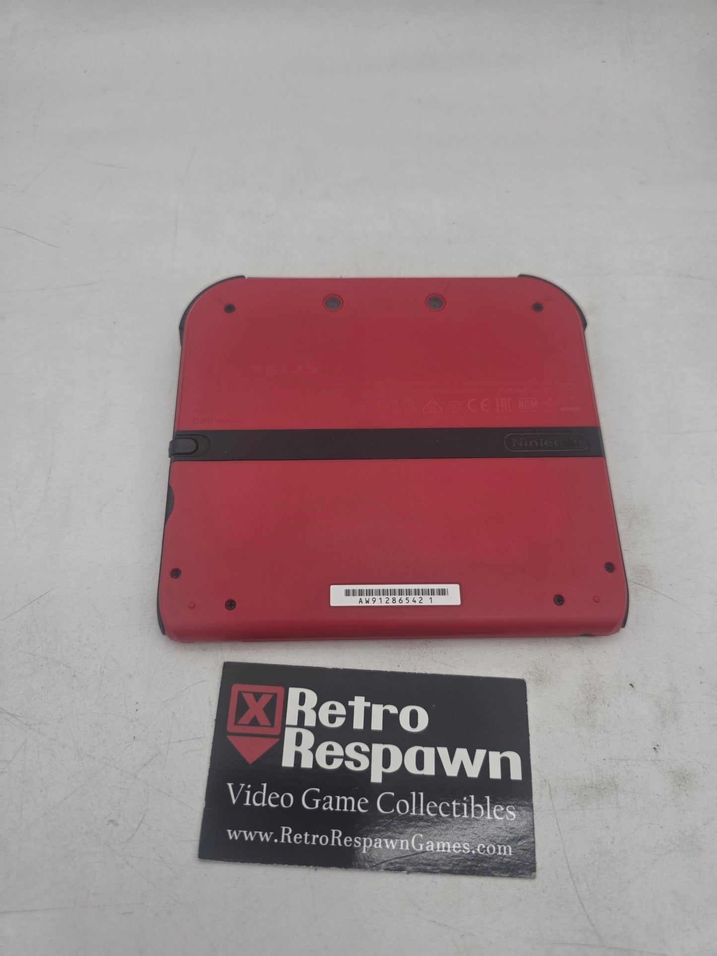 Nintendo 2DS Crimson Red - Nintendo 3DS (Console + charger)