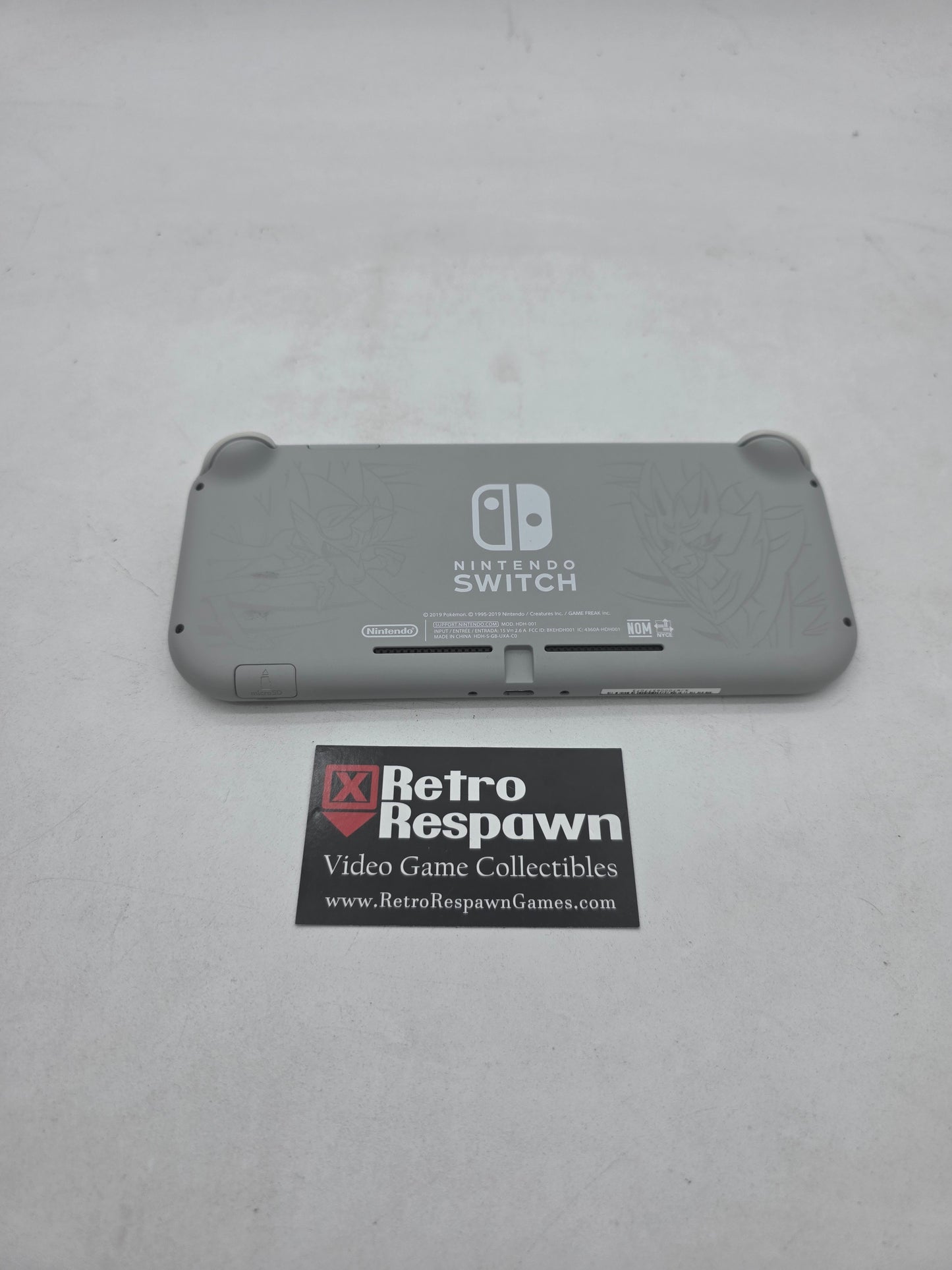 Nintendo Switch Lite [Zacian and Zamazenta Edition] - Nintendo Switch (Console + Charger)