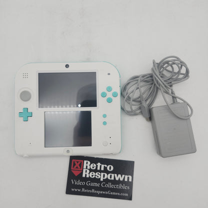 Nintendo 2DS White and Turquoise  [Included Mario Kart 7] - Nintendo DS (Complete)