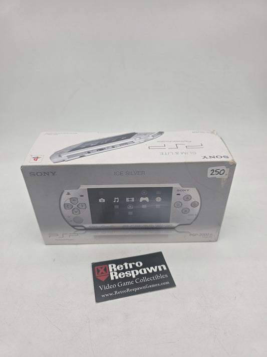 PSP 2000 Ice Silver - JP PSP (Complete)
