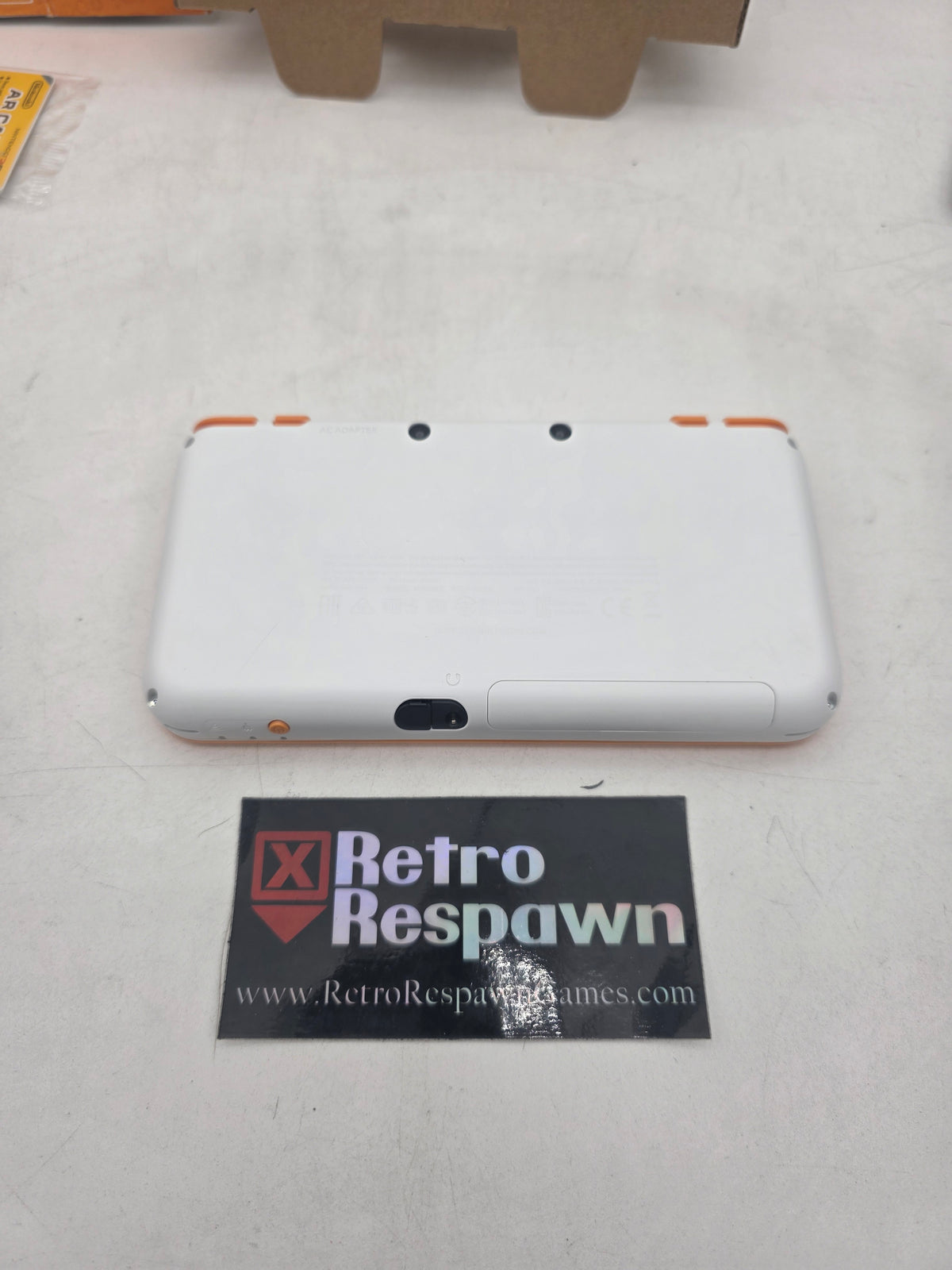 CFW New Nintendo 2DS XL White & Orange - Nintendo 3DS (Complete)