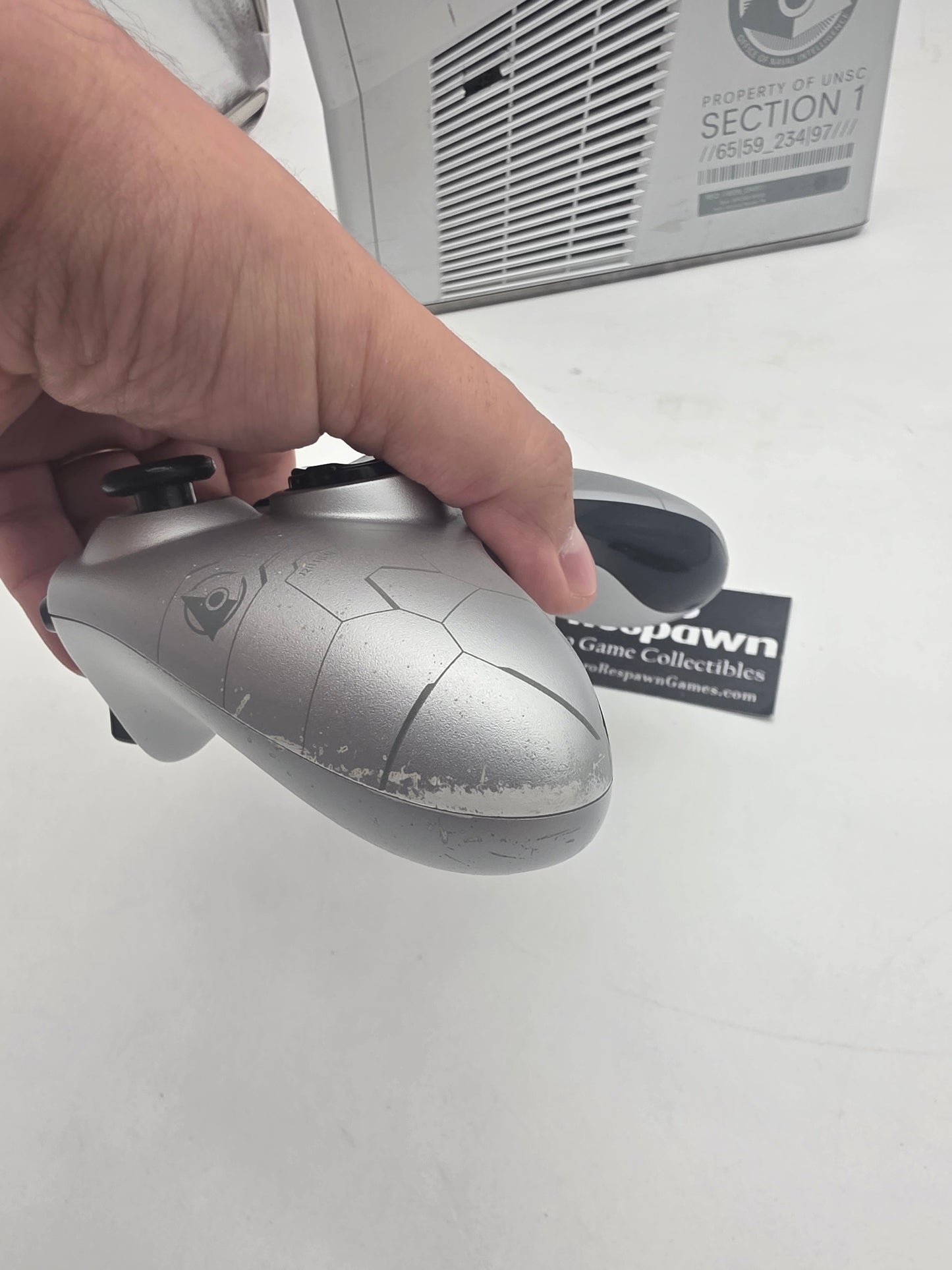 Xbox 360 Console Halo Reach Edition [Cosmetic Flaw] - Xbox 360 (Console,Controller,hardrive,Wires)