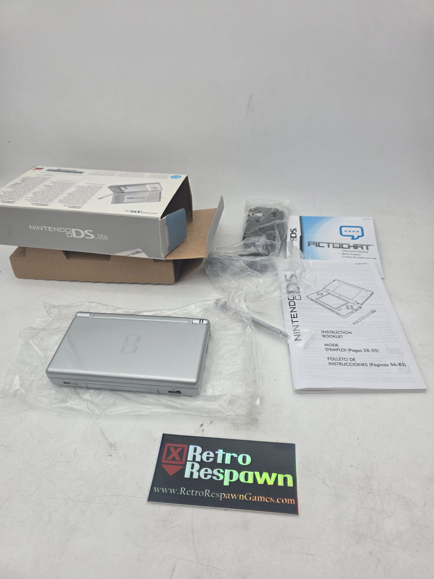 Metallic Silver Nintendo DS Lite - Nintendo DS (Complete)