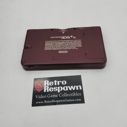 Nintendo DSi XL Burgundy - Nintendo DS (Console + Charger)