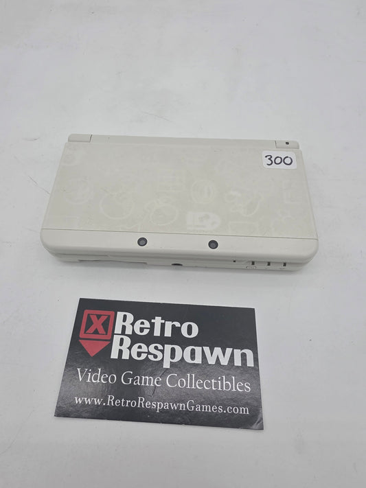 New Nintendo 3DS White Edition - Nintendo 3DS (Console + Charger)