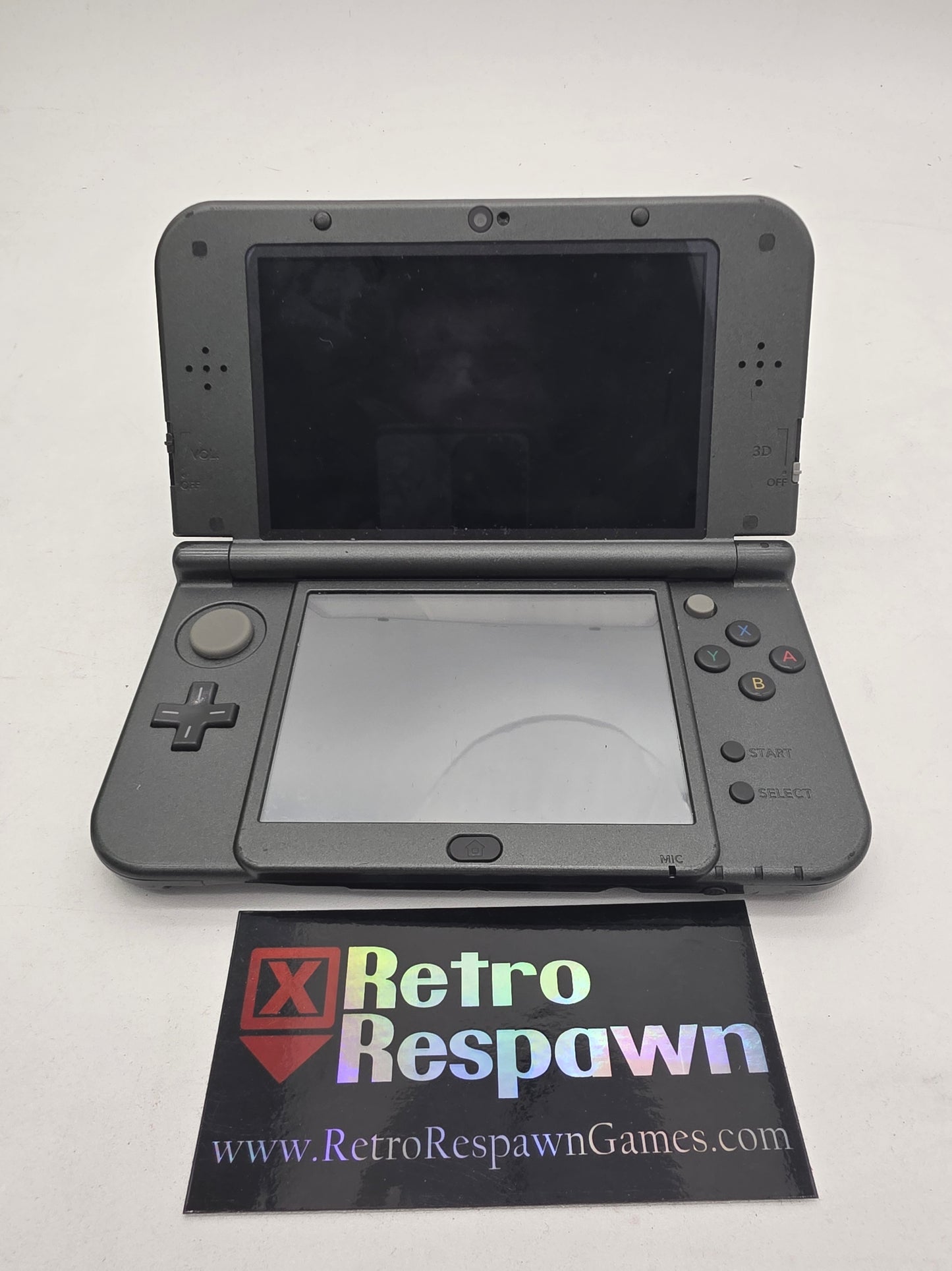 New Nintendo 3DS XL Black [Paint Chipping] - Nintendo 3DS (Console + Charger)