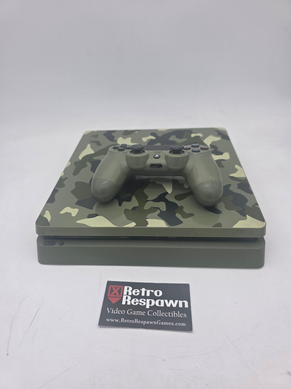 Playstation 4 Slim 1TB Call Of Duty WWII Console - Playstation 4 (Complete)