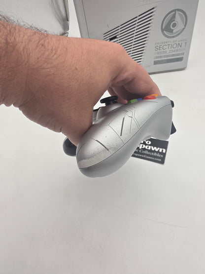 Xbox 360 Console Halo Reach Edition [Cosmetic Flaw] - Xbox 360 (Console,Controller,hardrive,Wires)