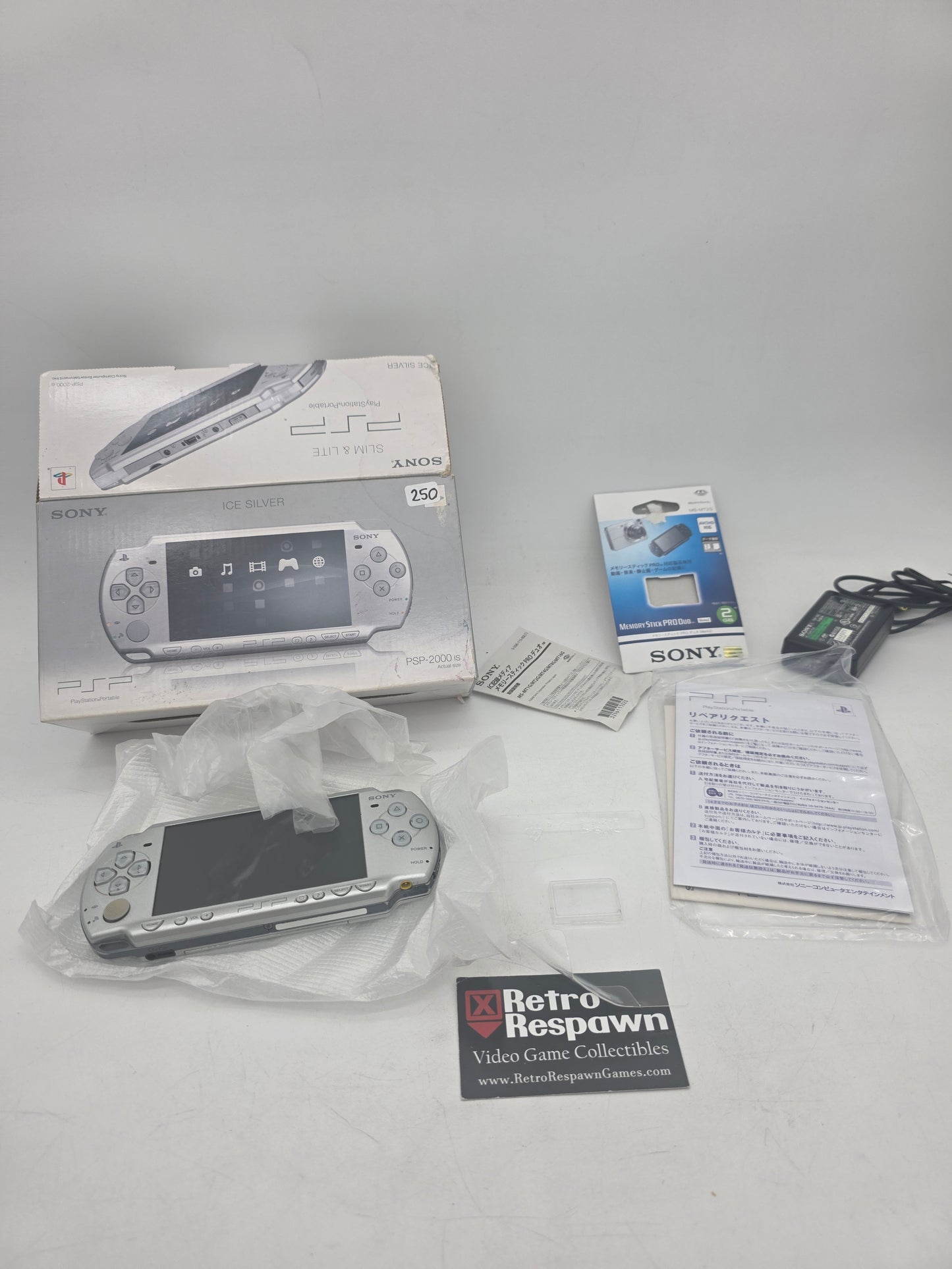 PSP 2000 Ice Silver - JP PSP (Complete)