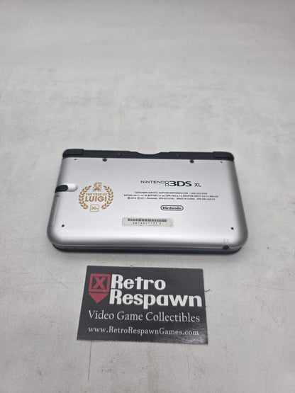 Nintendo 3DS XL Silver Mario & Luigi Limited Edition - Nintendo 3DS (Console + Charger)
