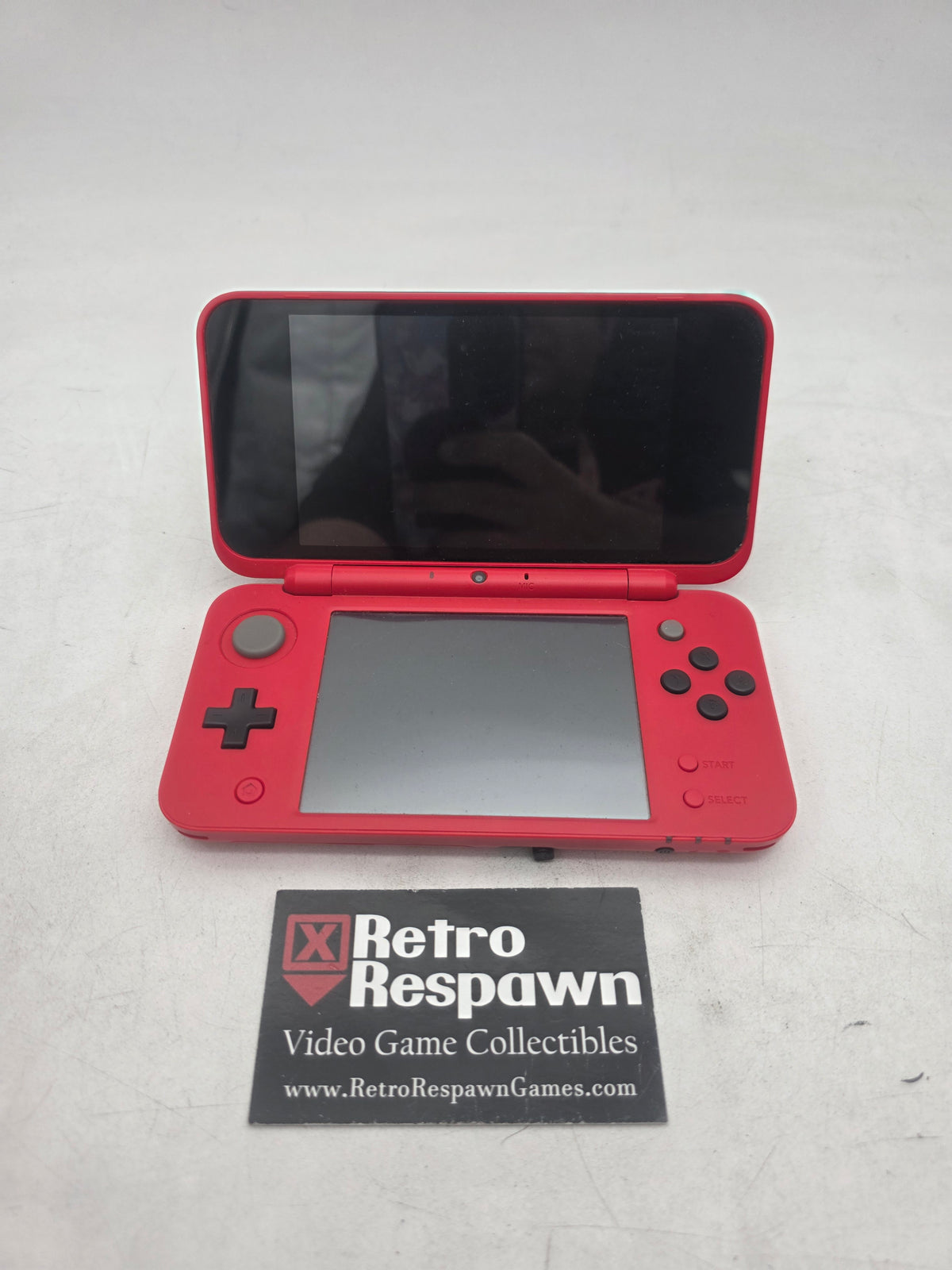 New Nintendo 2DS XL Pokeball - Nintendo 3DS (Console+Charger)