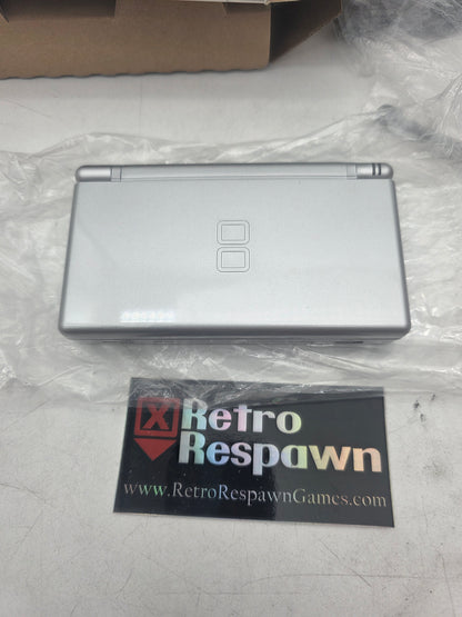 Metallic Silver Nintendo DS Lite - Nintendo DS (Complete)