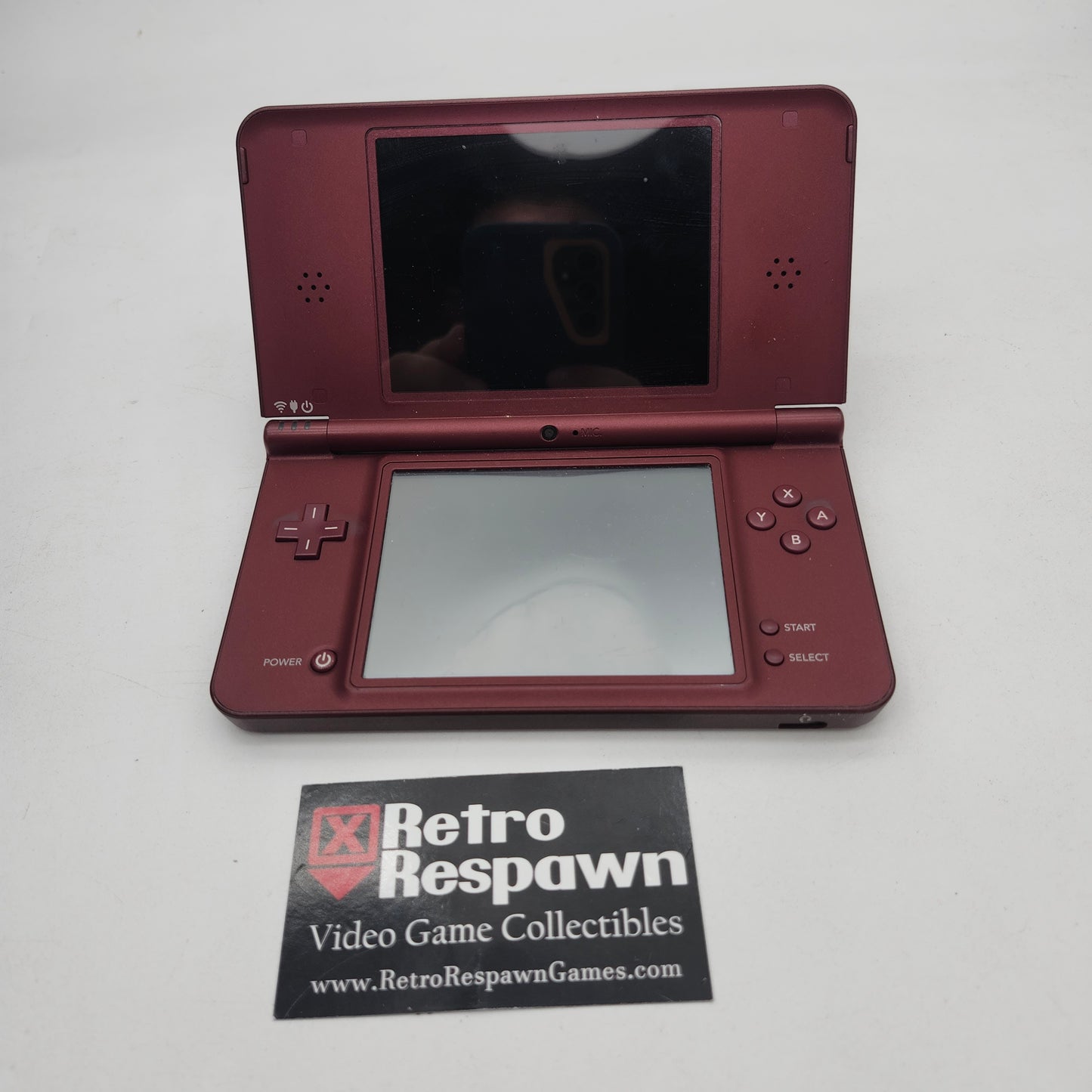 Nintendo DSi XL Burgundy - Nintendo DS (Console + Charger)