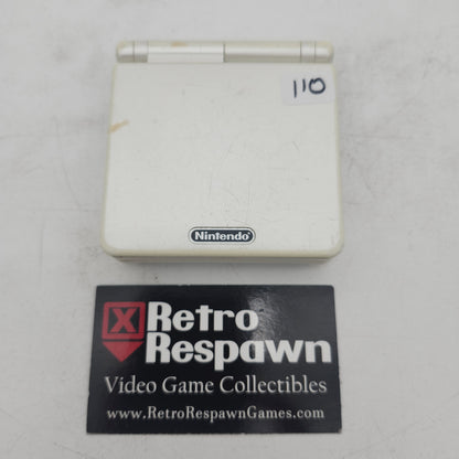 Pearl White Gameboy Advance SP - GameBoy Advance